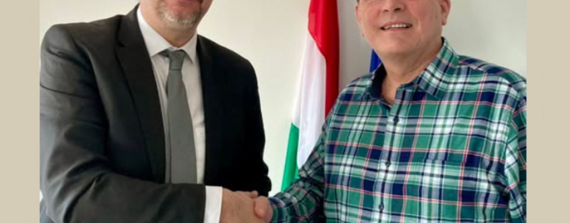 Hadhazy akos fegyveres rendorok jelentek meg kancz csaba lakasanal es lefoglaltak a szamitogepet 1200x630 crop