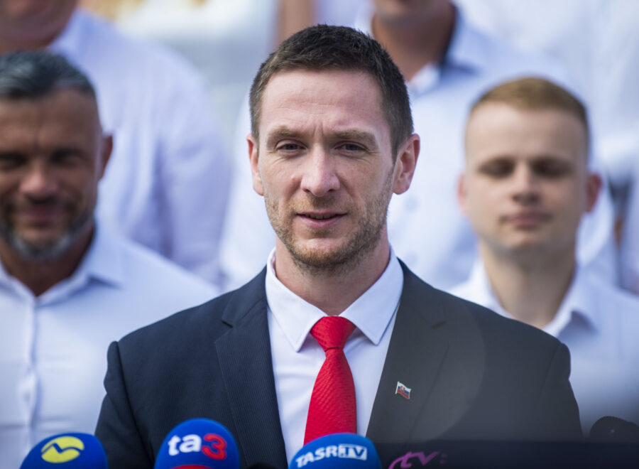 Uhrik a kamerak elott