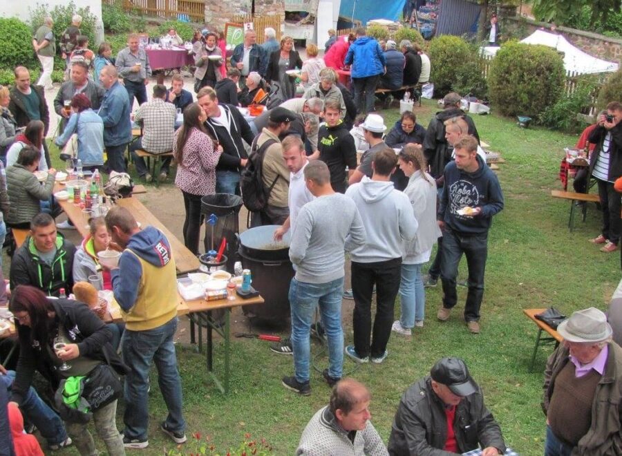 Paloznak falunap szureti felvonulas mulatsag jegyvasarlas csodalatosbalaton