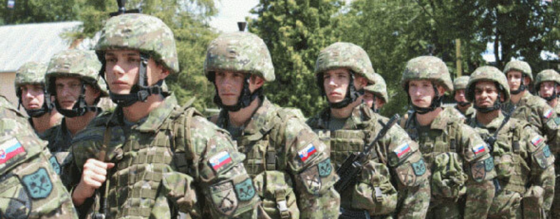 135 új digitális szlovák egyenruha 07