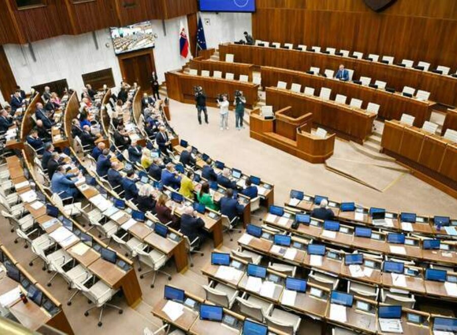 2026 04 30 szlovak parlament