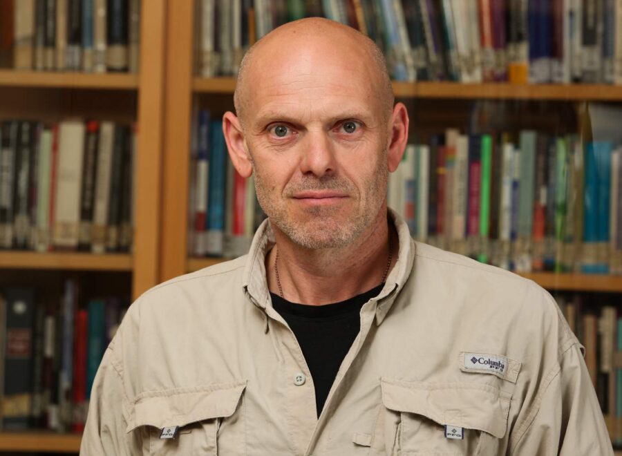 Robert c castel
