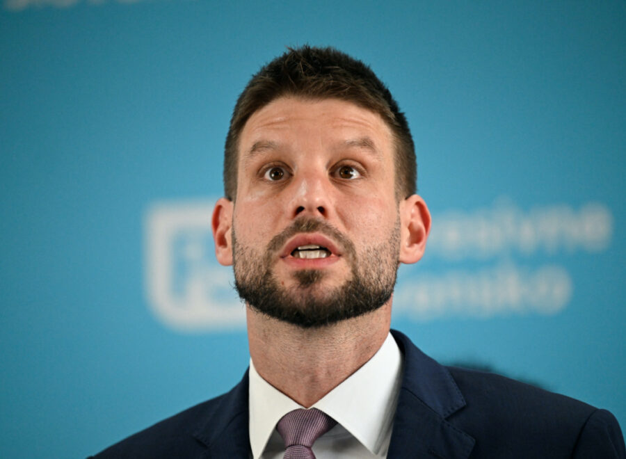 Slovakia Bratislava Michal Simecka 011023