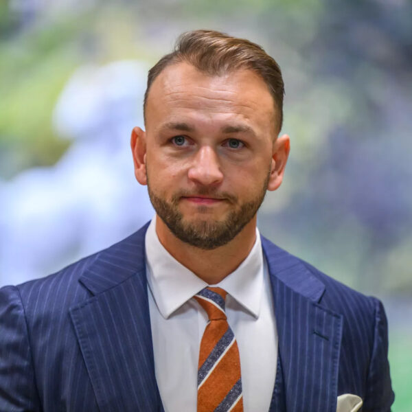 20242011 nvlada60 05089172