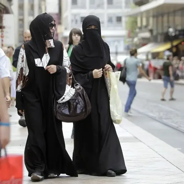 Burka wearers in switzerland to be fined up to chf1 000 v0 9 IKVQGI0 Yc du ZR6 XPW Rez RZN Vh Kg Kwt0ymzud HV c