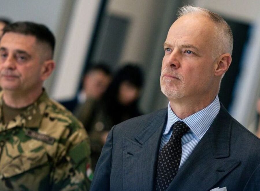 94eb9a4bb9174863bdee6defe3a0aded