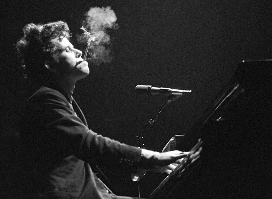 Tom waits live 1981 billboard bw 1548