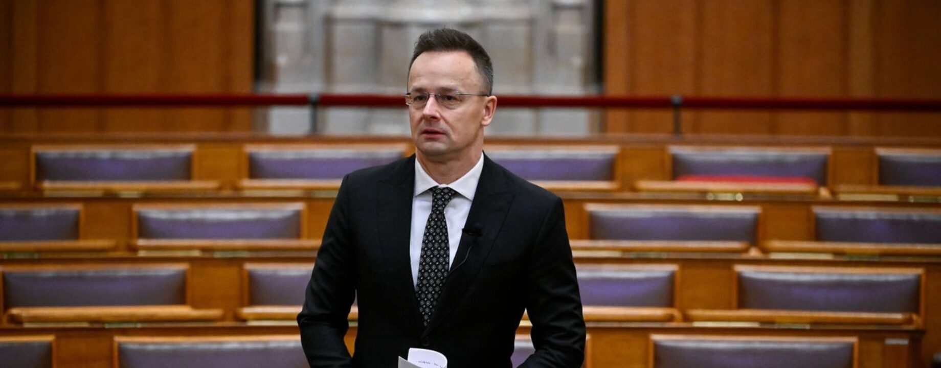 39219af7212d483681a3d27b7b102189