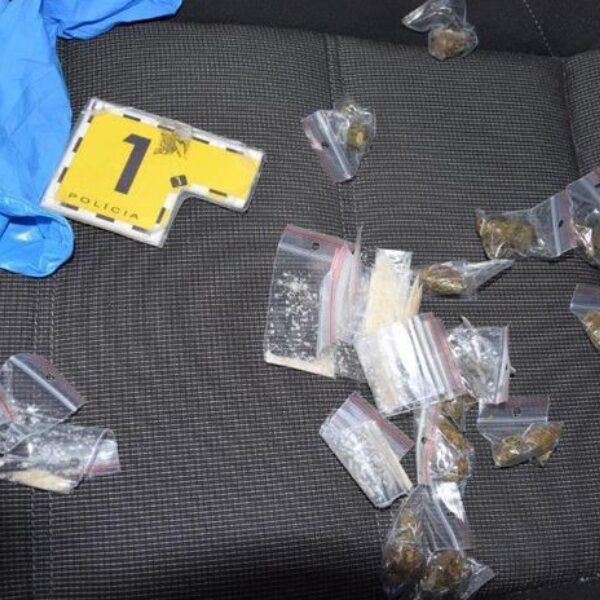 Drogy policia euda pervitin speed amfetamin clanok W