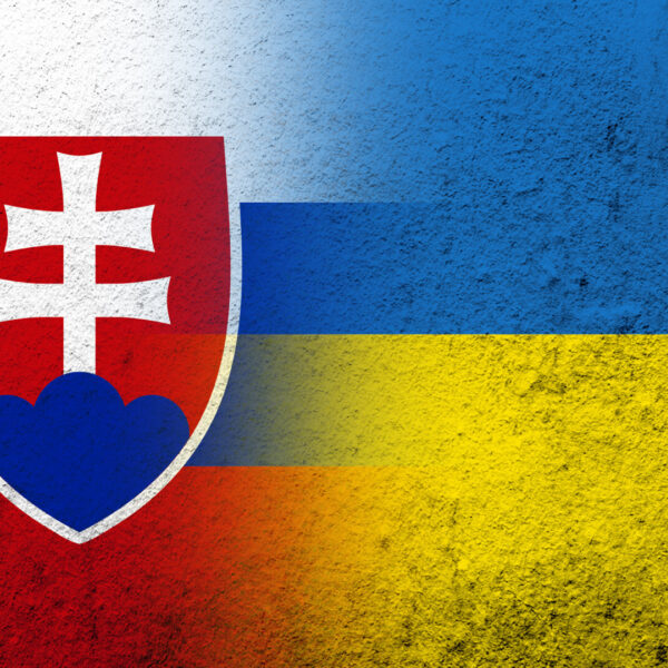 Szlovakia ukrajna zaszlo stock 591818