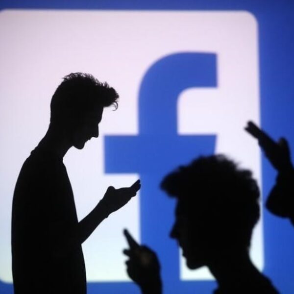 Facebook mobile in groups reuters