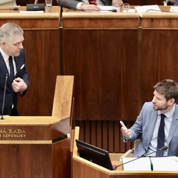 Robert fico michal simecka nestandard1