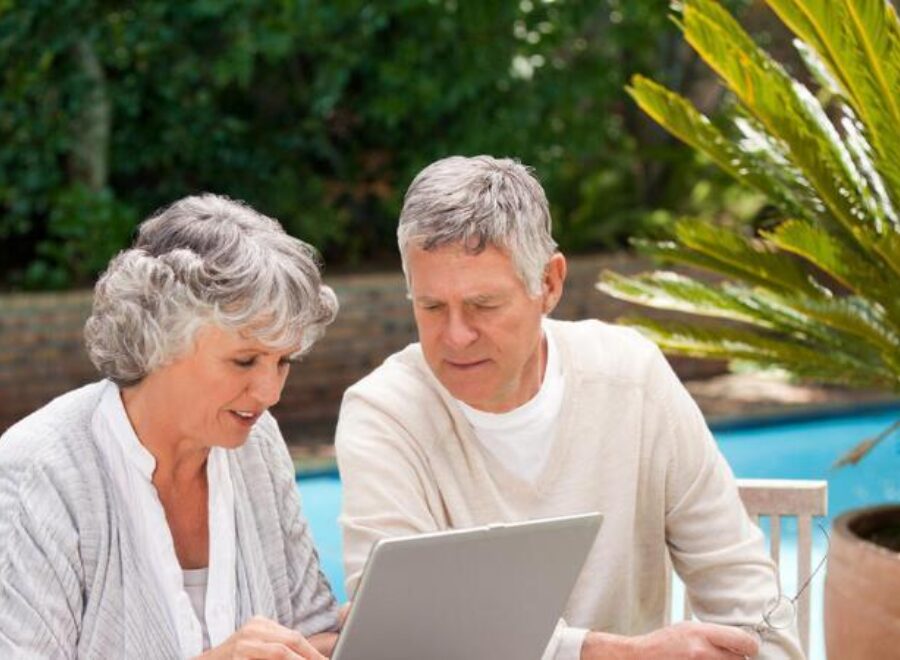 Nyugdijasok internet