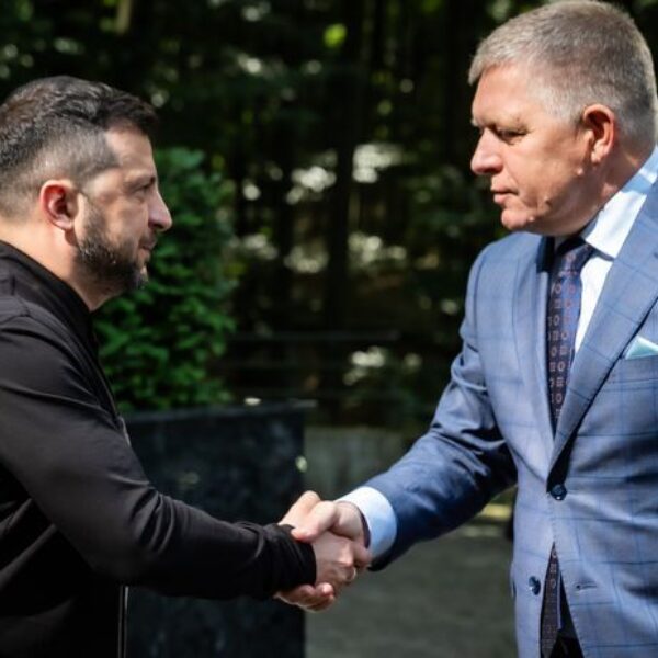 Volodymyr zelenskyj robert fico clanok W