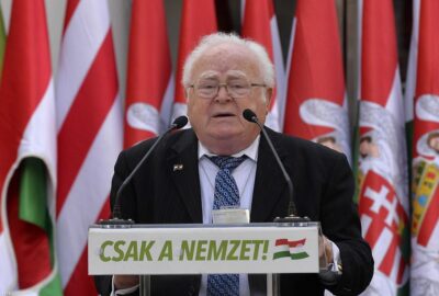 56 os hős