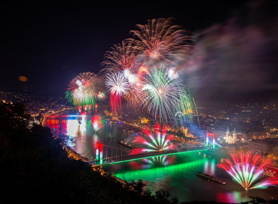 Budapest tüzijáték augusztus 20