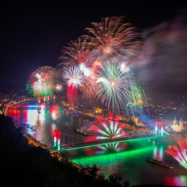 Budapest tüzijáték augusztus 20