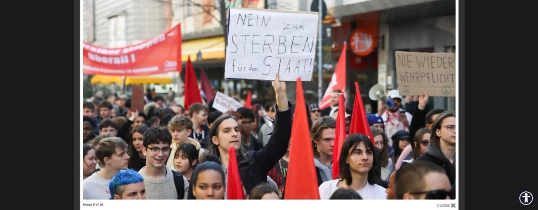 Német tüntető fiatalok