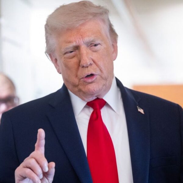 Trump fenyeget