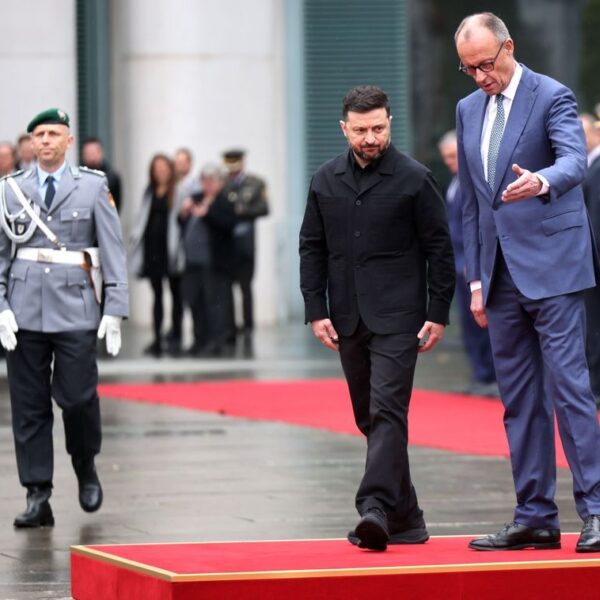 Zselét irányítják