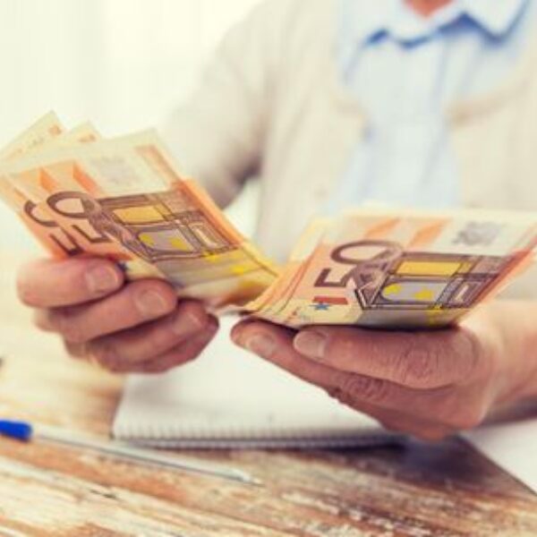 Peniaze dochodca stredna W