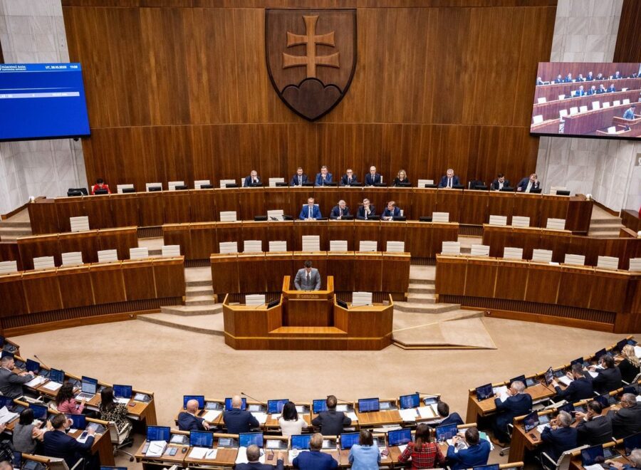 Tot parlament