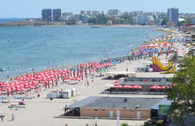 Mamaia beach september 2013 1 e1755756870927 2048x1150