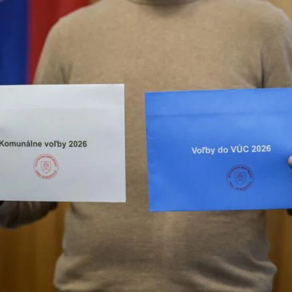 Komun lne volby
