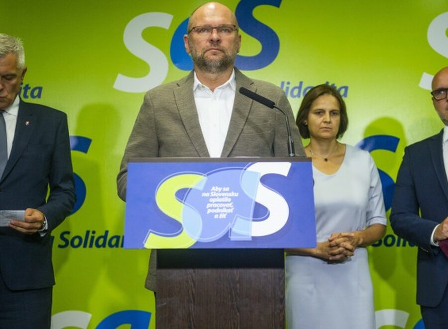 Ministri sas podali demisie matovic zostava dovodom je podla sulika rozvrat nie osobne spory