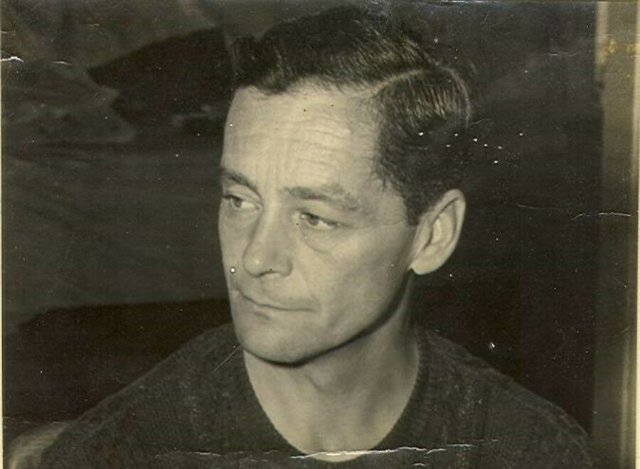 O wass albert szamuzetesben