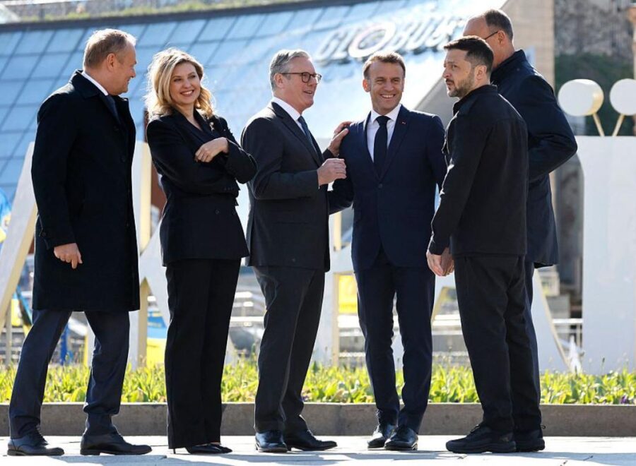 Macron merz tusk